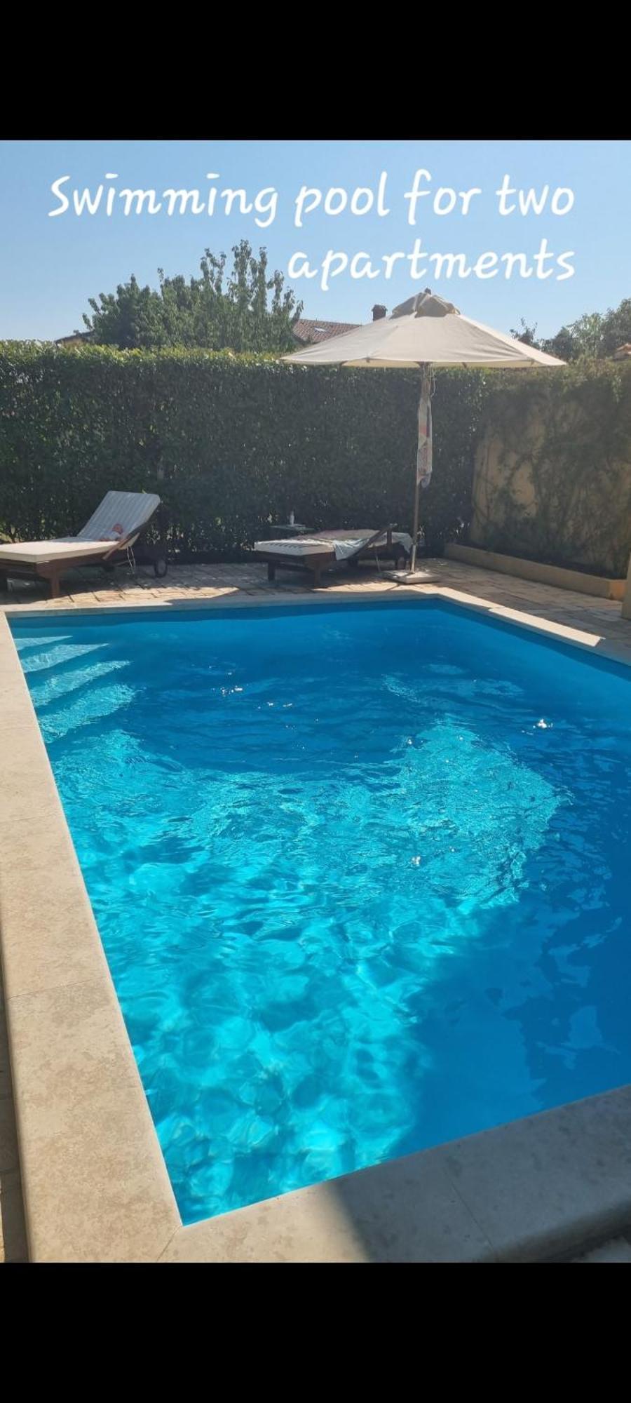 포레치 Casa Emma With Pool 아파트 외부 사진